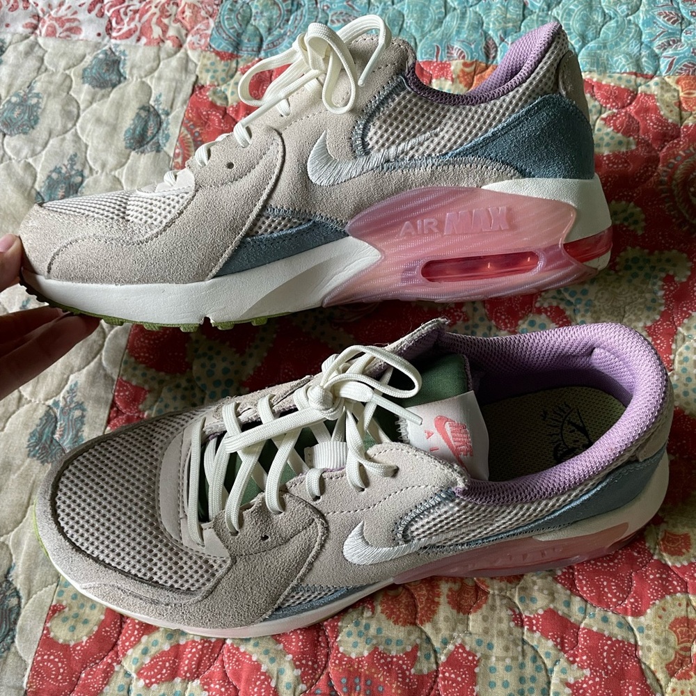 nike sneakers